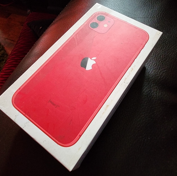 iPhone 8 - Picture 2 of 4